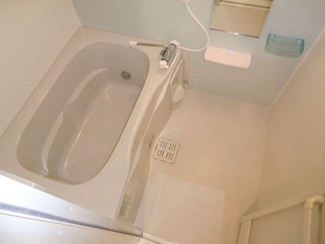 バス・シャワールーム　追い焚きつきバス