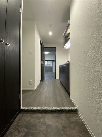 玄関　写真は別号室のものです。