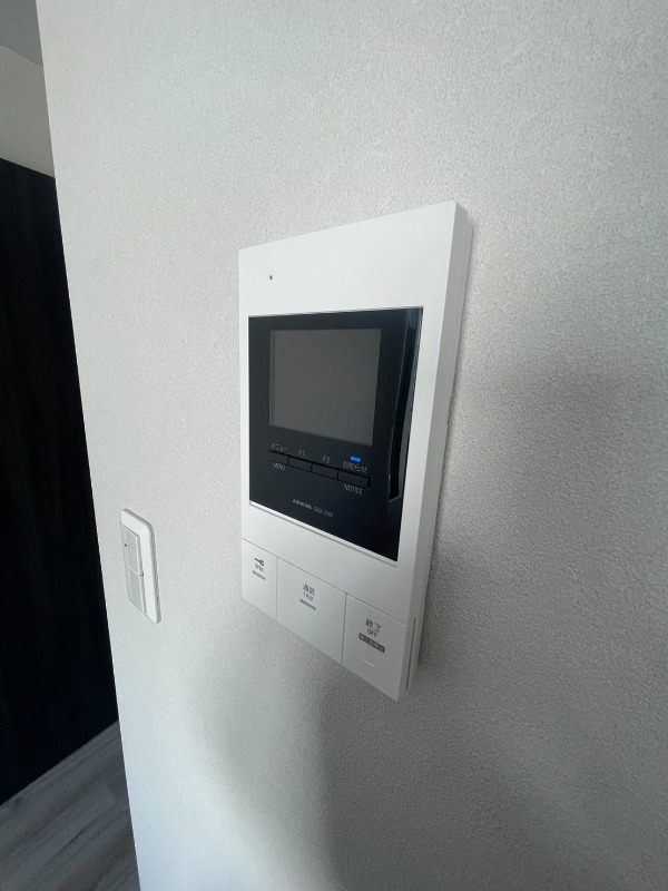 セキュリティ　安心のカメラ付きインターホン♪