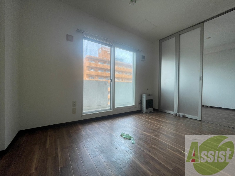 居室・リビング　広くてきれいなリビングです！快適に過ごせそうですね。