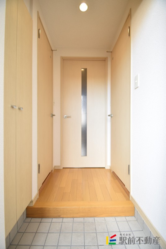 玄関　※同タイプ別部屋