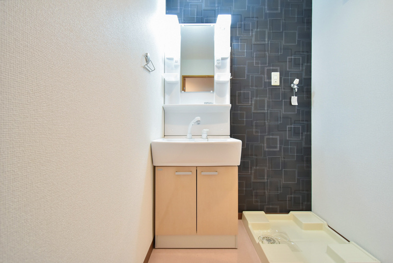 洗面設備　コンパクトで使いやすい洗面所