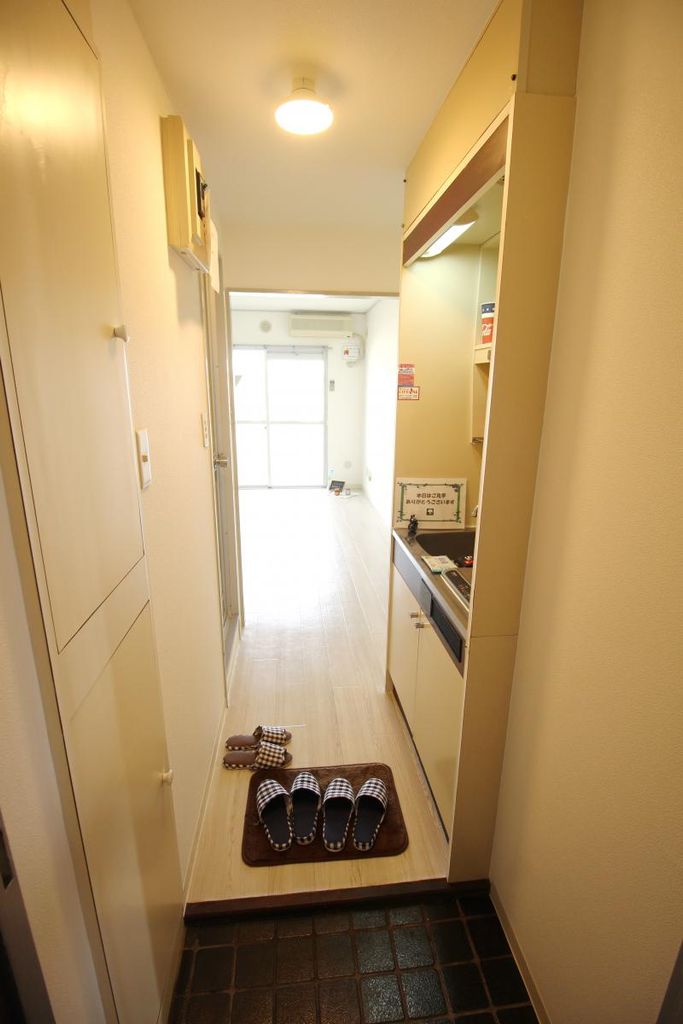 玄関　同建物別号室参考写真