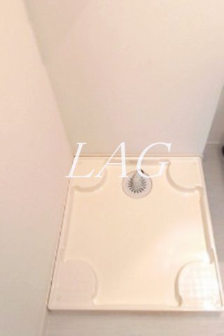 その他設備　室内洗濯機置き場です。（同仕様設備です。）