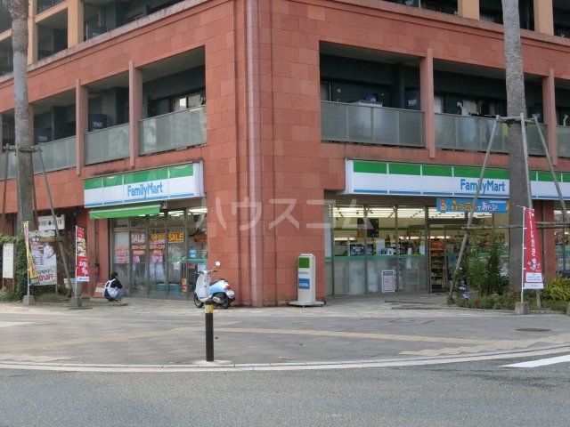 コンビニ　ファミリーマート千早５丁目店（コンビニ）まで289m