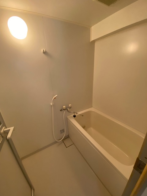 バス・シャワールーム　バストイレセパレートタイプでオススメ♪