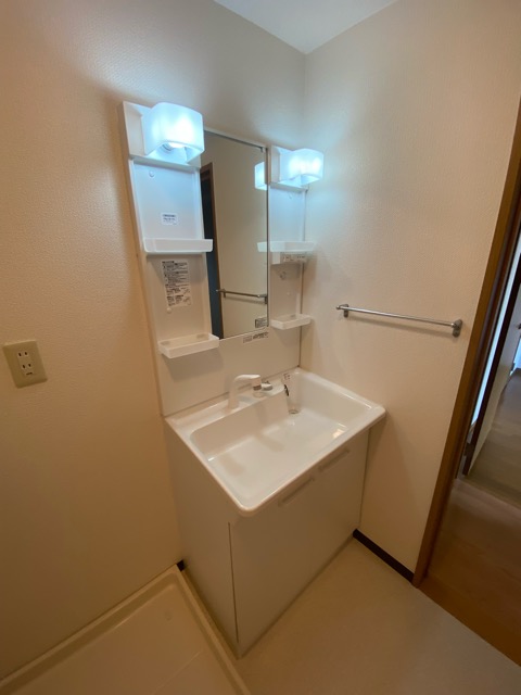 洗面設備　洗髪洗面化粧台付き♪