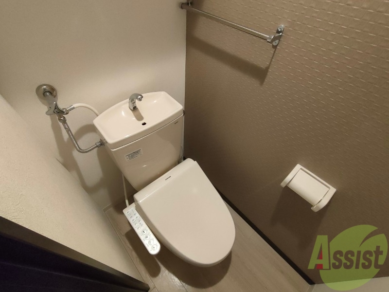 トイレ　トイレです。ウォシュレット付を探している方、おすすめです。