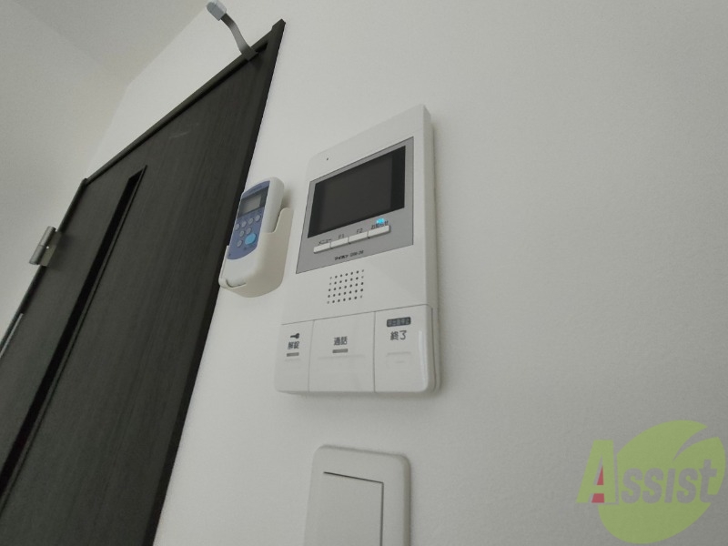 セキュリティ　ＴＶモニター付インターホンです。来客者の顔が見えるので安心！