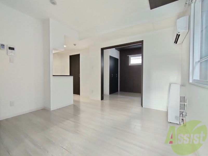 居室・リビング　広くてキレイなお部屋が広がっていて、充実した生活が送れそう。