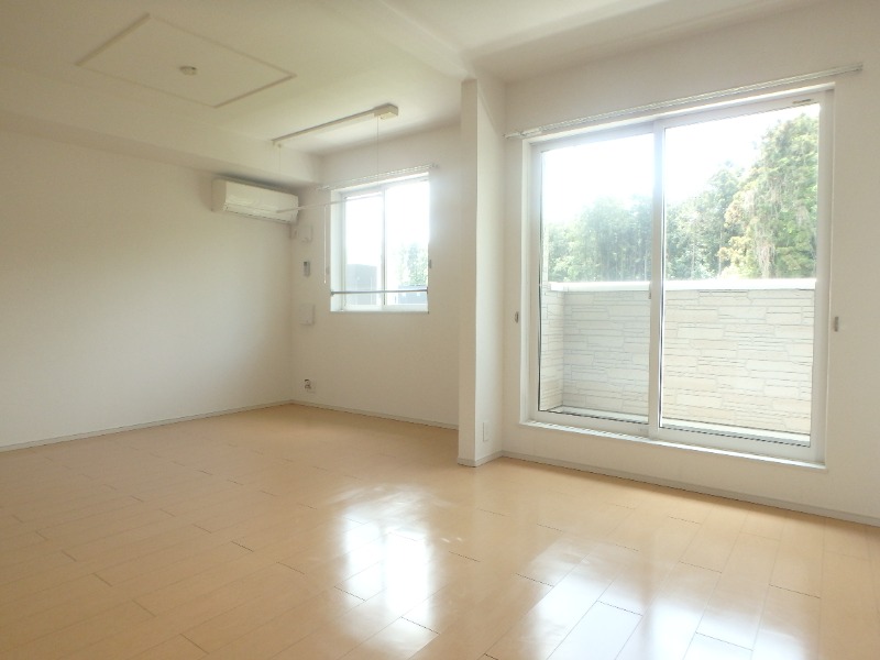 居室・リビング　図面と現状に相違がある場合には現状を優先