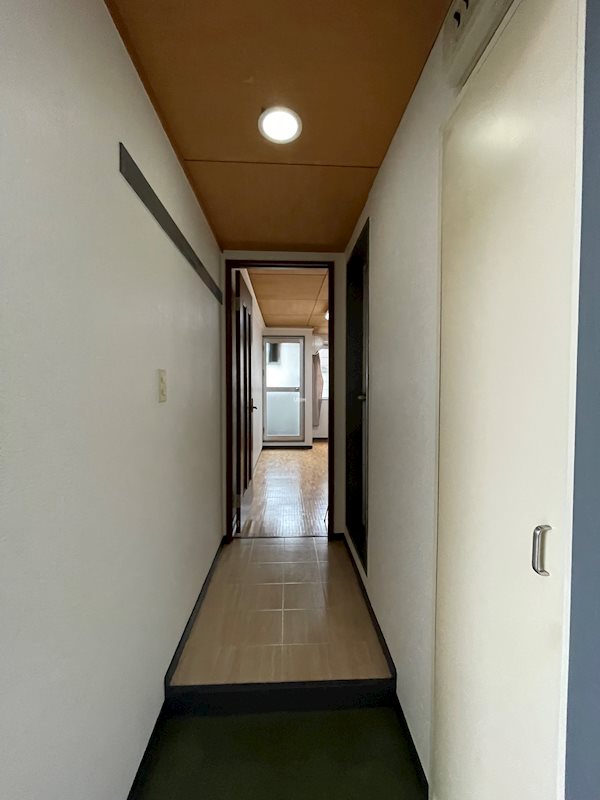 玄関　別の部屋の写真