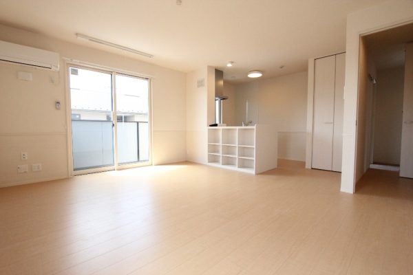 居室・リビング　日あたり良好、団らんスペース