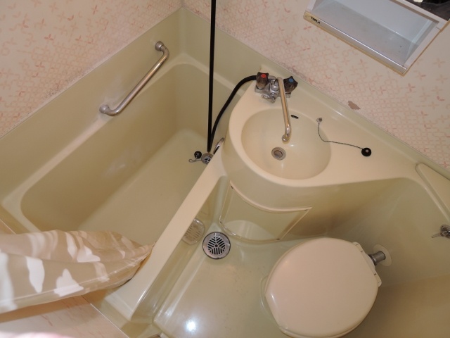 バス・シャワールーム　シンプルで機能的なユニットバスです！