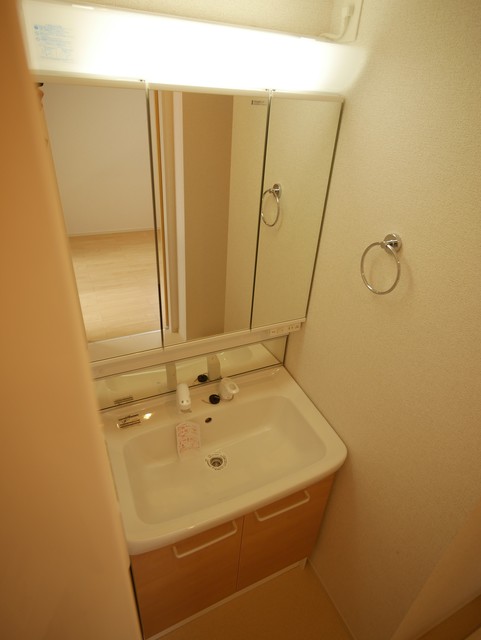 洗面設備　★独立洗面台も人気の設備です★