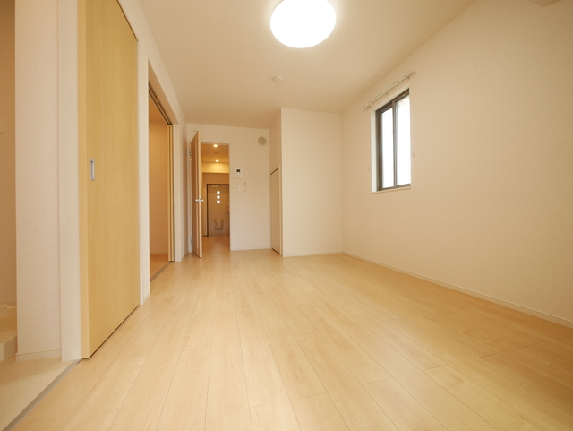 居室・リビング　★フローリングが綺麗な洋室です★