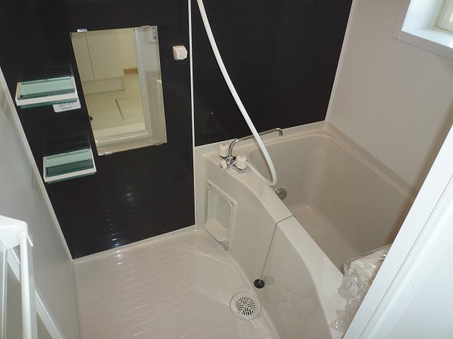 バス・シャワールーム　嬉しい追い焚き付きです♪