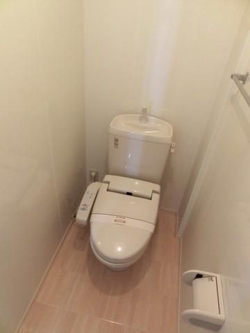 トイレ　ウォシュレット完備