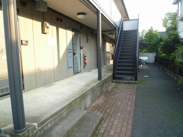 エントランス　建物入り口！