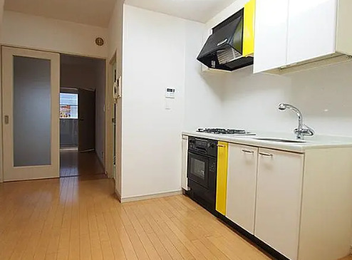 居室・リビング　別部屋の写真を使用しております。