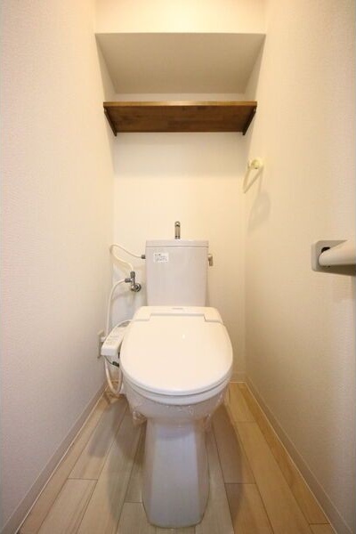 トイレ　クローゼット