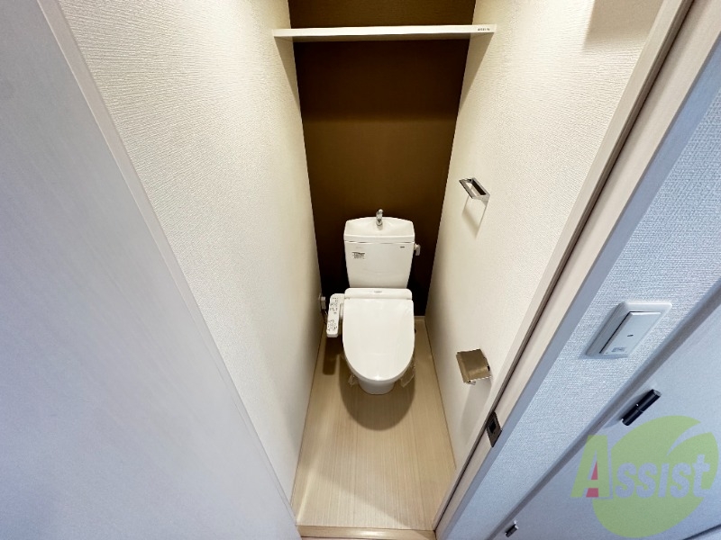 トイレ　ウォシュレットついております