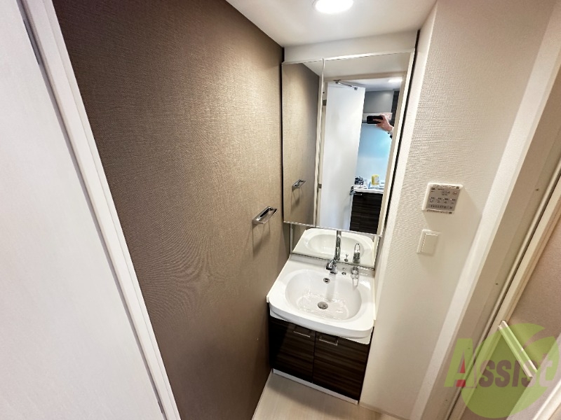 洗面設備　朝の身支度に便利です