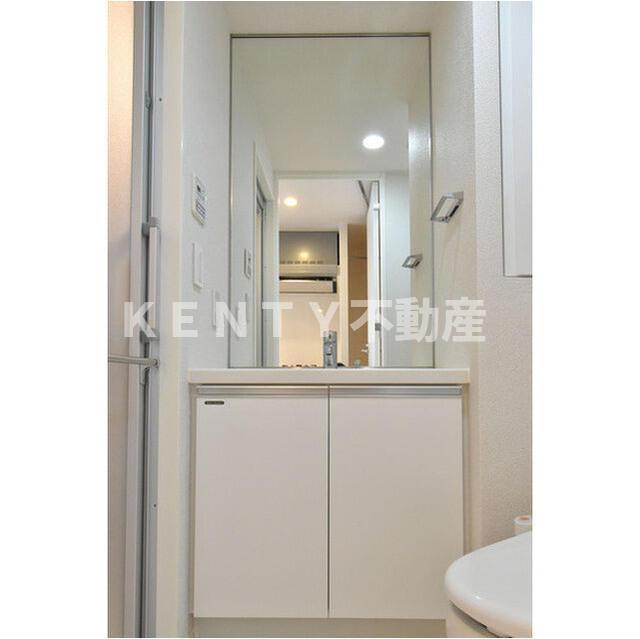 洗面設備　独立洗面化粧台付き