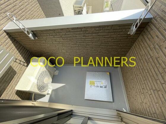 バルコニー　※別号室の写真です。現況優先となります。