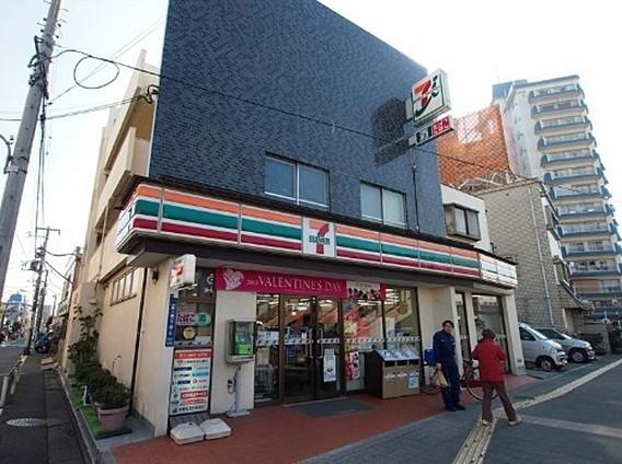 コンビニ　セブンイレブン 大田区東六郷3丁目店（コンビニ）まで193m