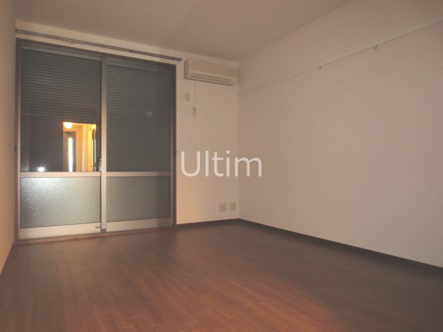 居室・リビング　※別のお部屋のお写真です。御参考までに。