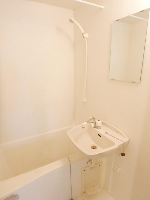 バス・シャワールーム　物件の画像5