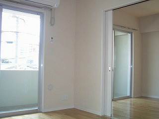 居室・リビング　別号室イメージ