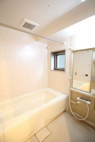 バス・シャワールーム　（別タイプ参考写真ヴェルデュール本郷壱番館　　文京区向丘2