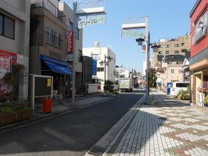 ショッピングセンター　久保町ニコニコ商店街（ショッピングセンター）まで243m