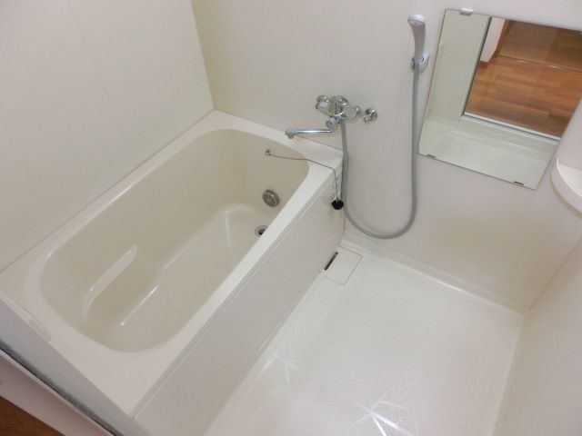 バス・シャワールーム　一日の疲れを洗い流すバスルーム