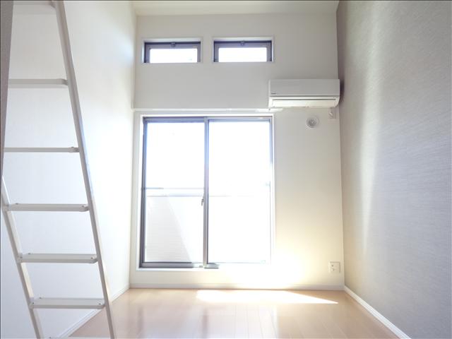 居室・リビング　居室