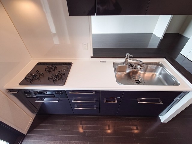 キッチン　※写真は同タイプ住戸です。