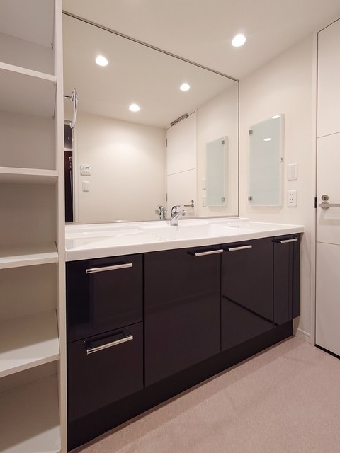 洗面設備　※写真は同タイプ住戸です。