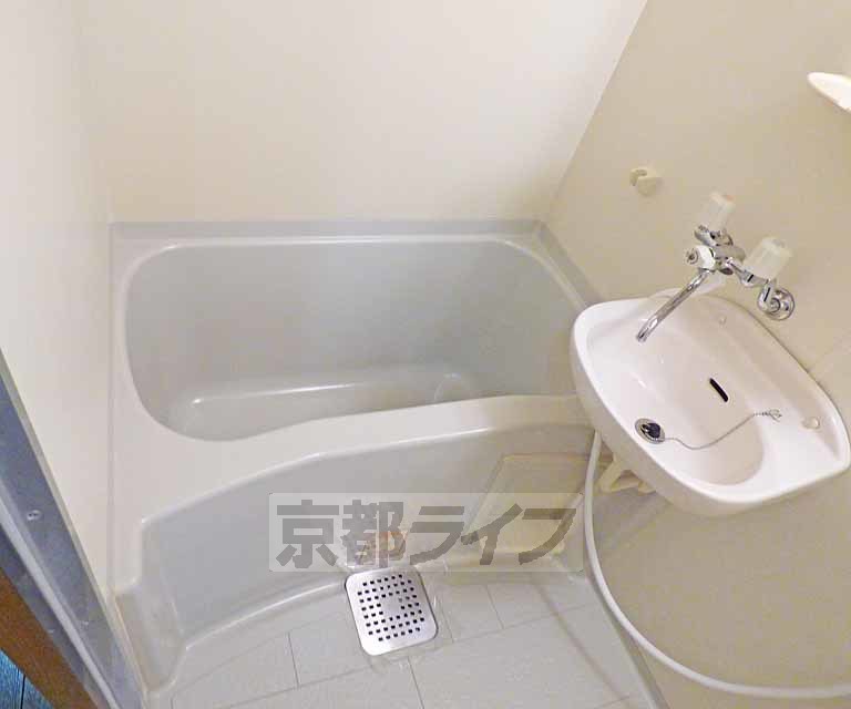 バス・シャワールーム　浴室です