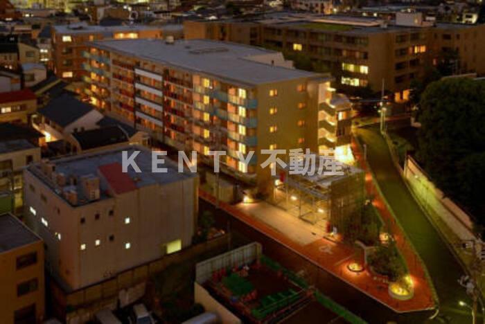 建物外観　外観は落ち着いています