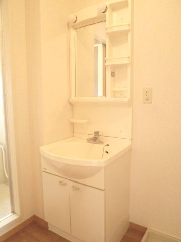 洗面設備　2012年5月撮影