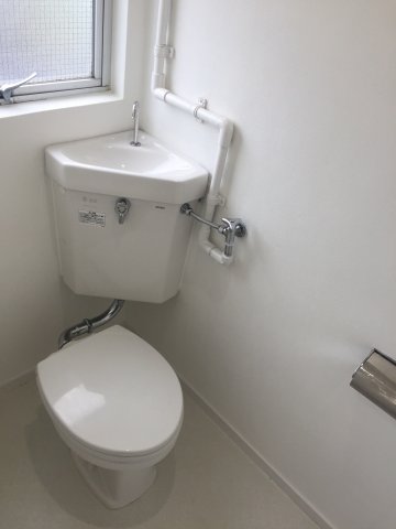 トイレ　コンパクトで使いやすいトイレです