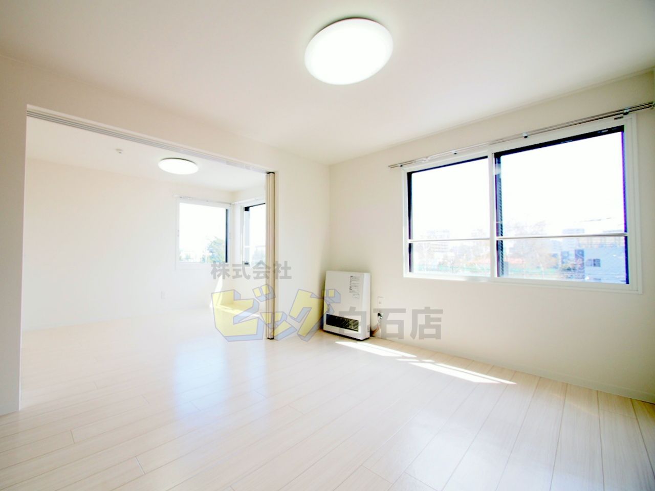 居室・リビング　日当り良好のリビングです♪