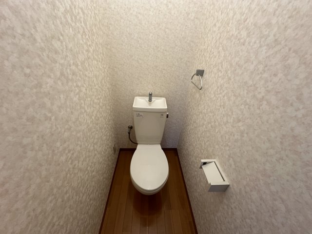 トイレ　※別部屋参考写真