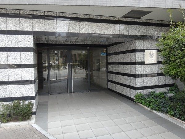 エントランス　毎日通るエントランスはこのようになっています