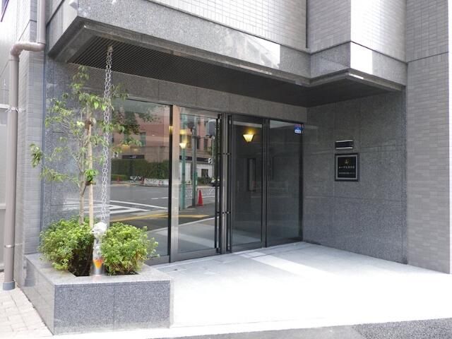 エントランス　建物の内部です