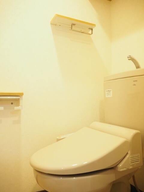 トイレ　清潔感のあるトイレです