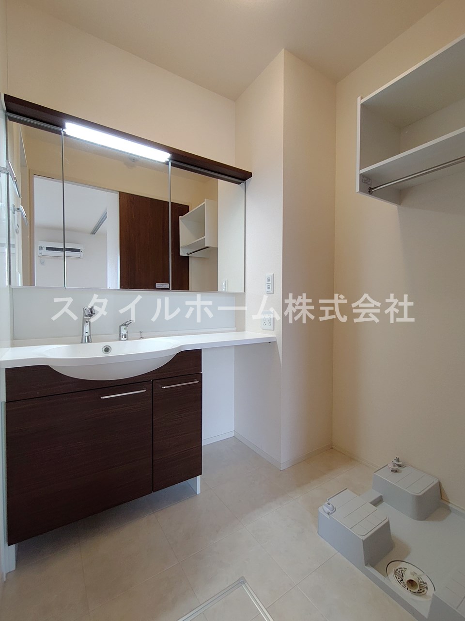 洗面設備　同建物内別部屋の写真です。