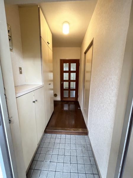 玄関　玄関ホールがあるので急な来客でも大丈夫。